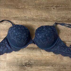 Victoria's Secret Blue Lace Push-Up Bra with Underwire Support